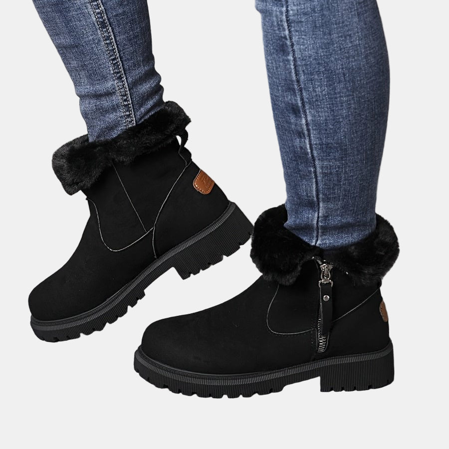 Black / 12