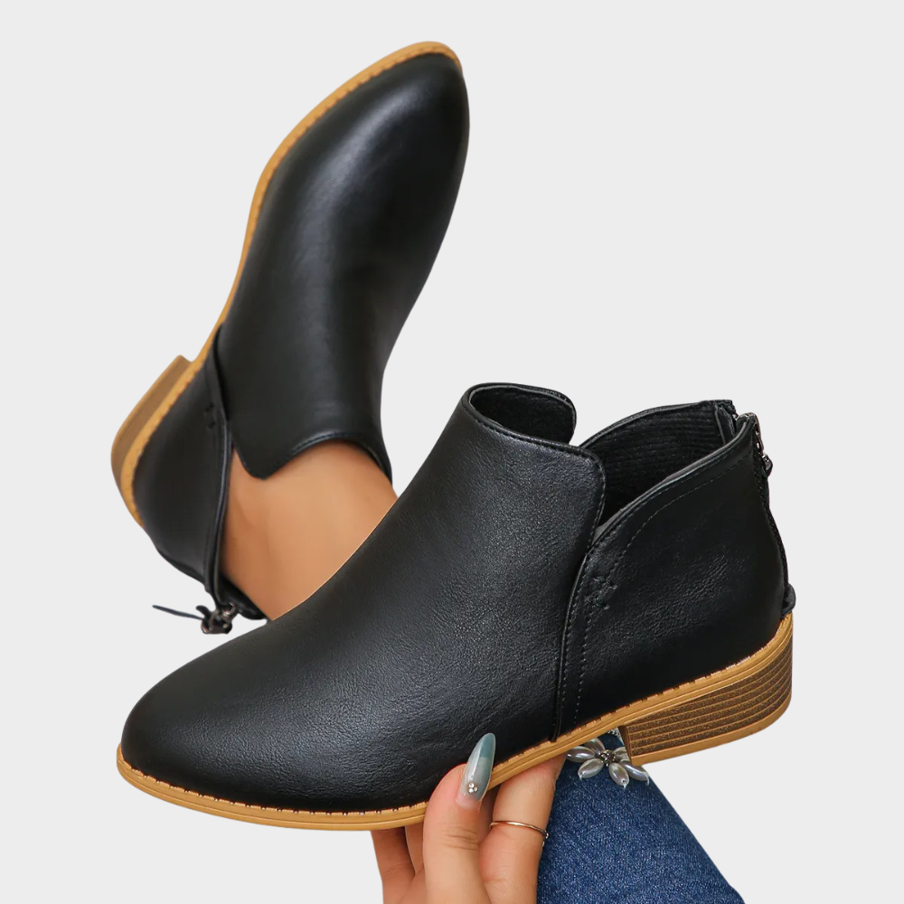 Black / 11