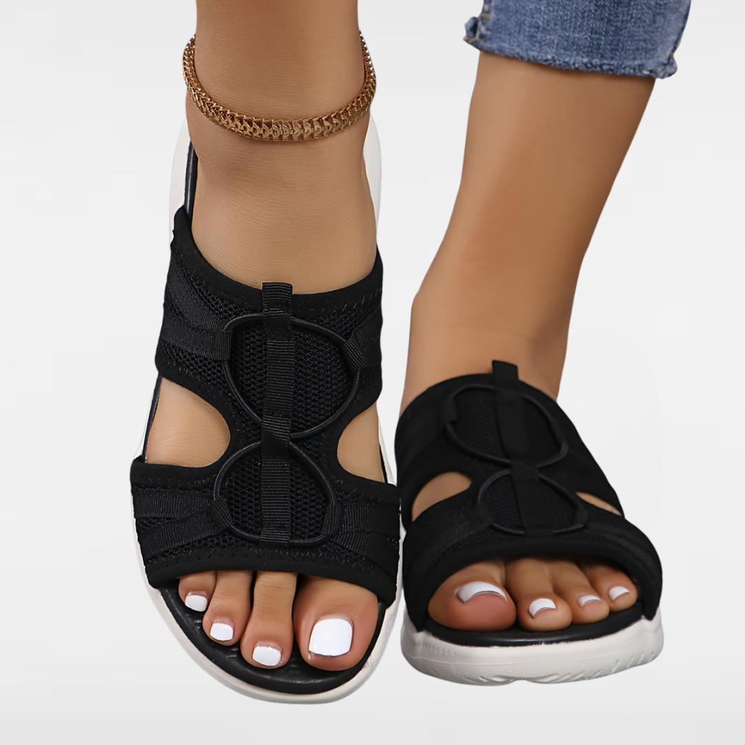 Black / 11