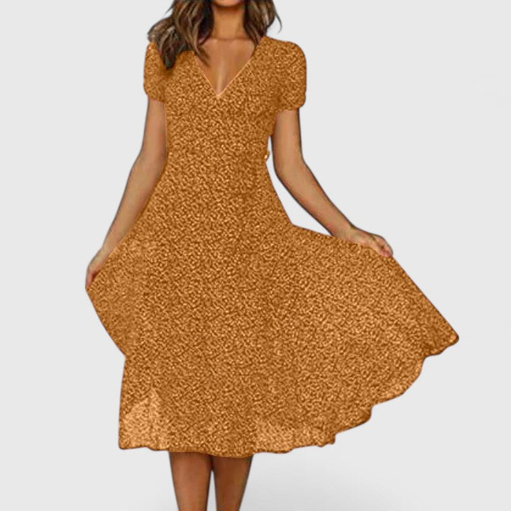 Lyanne | V-neck midi dress with short sleeves