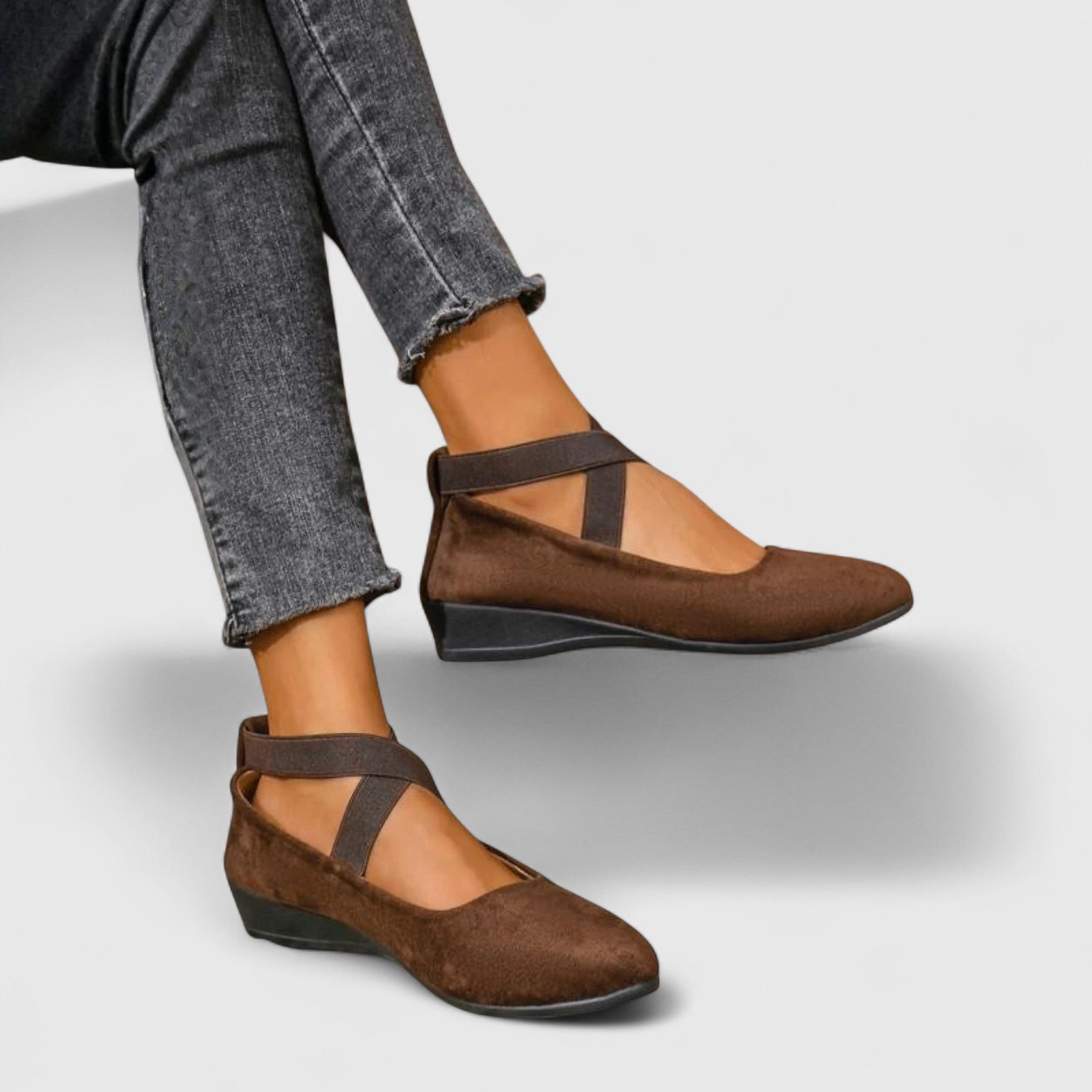 Brown / 11