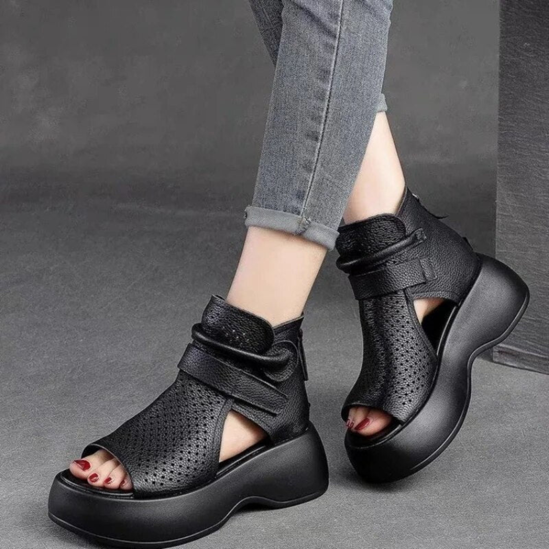 Black / 9