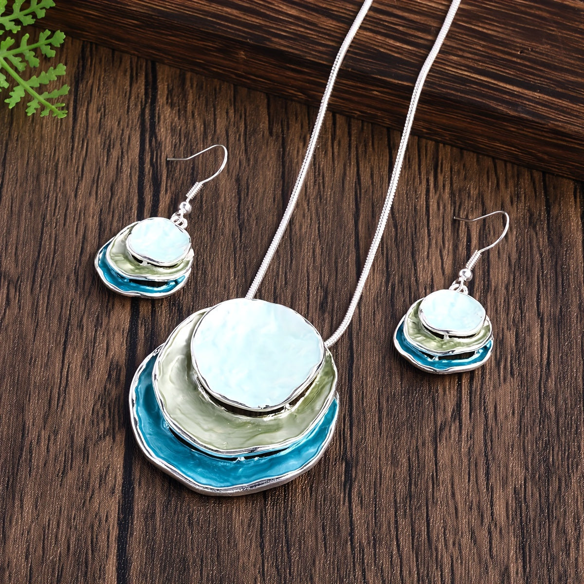 Silvery, Lake Blue