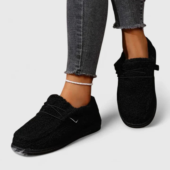 Black / 11