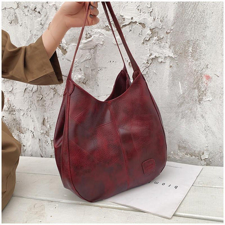 RINA | TIMELESS VINTAGE LUXURIOUS BAG