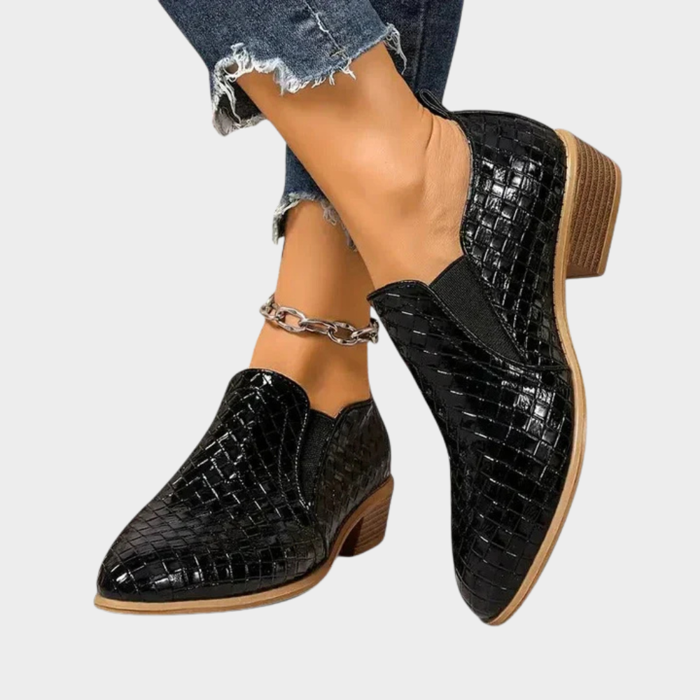 Black / 12