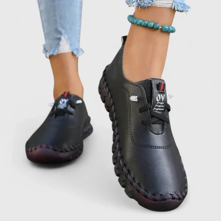 Black / 11