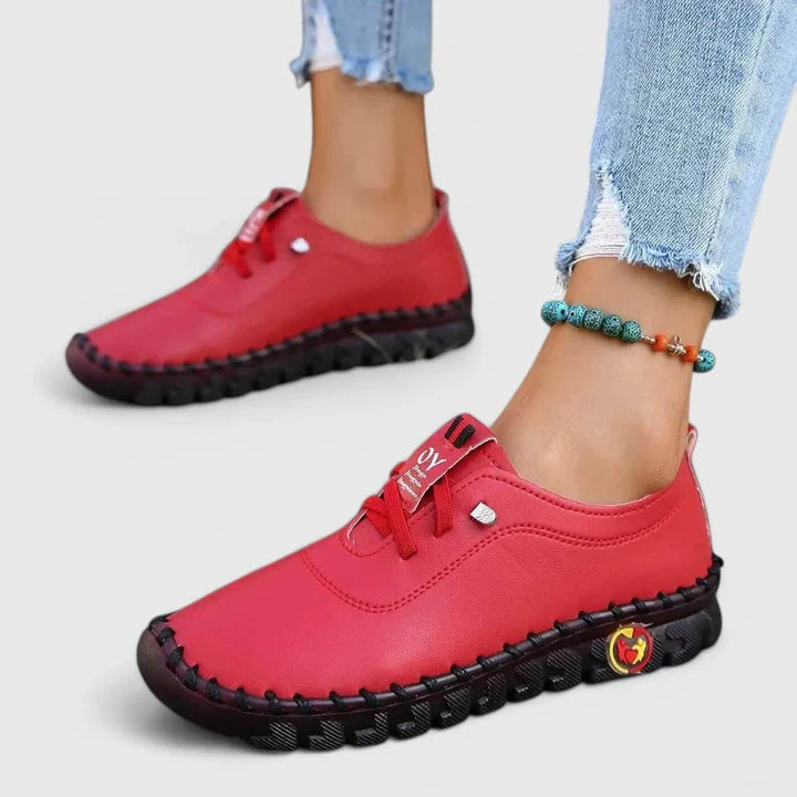 Red / 11