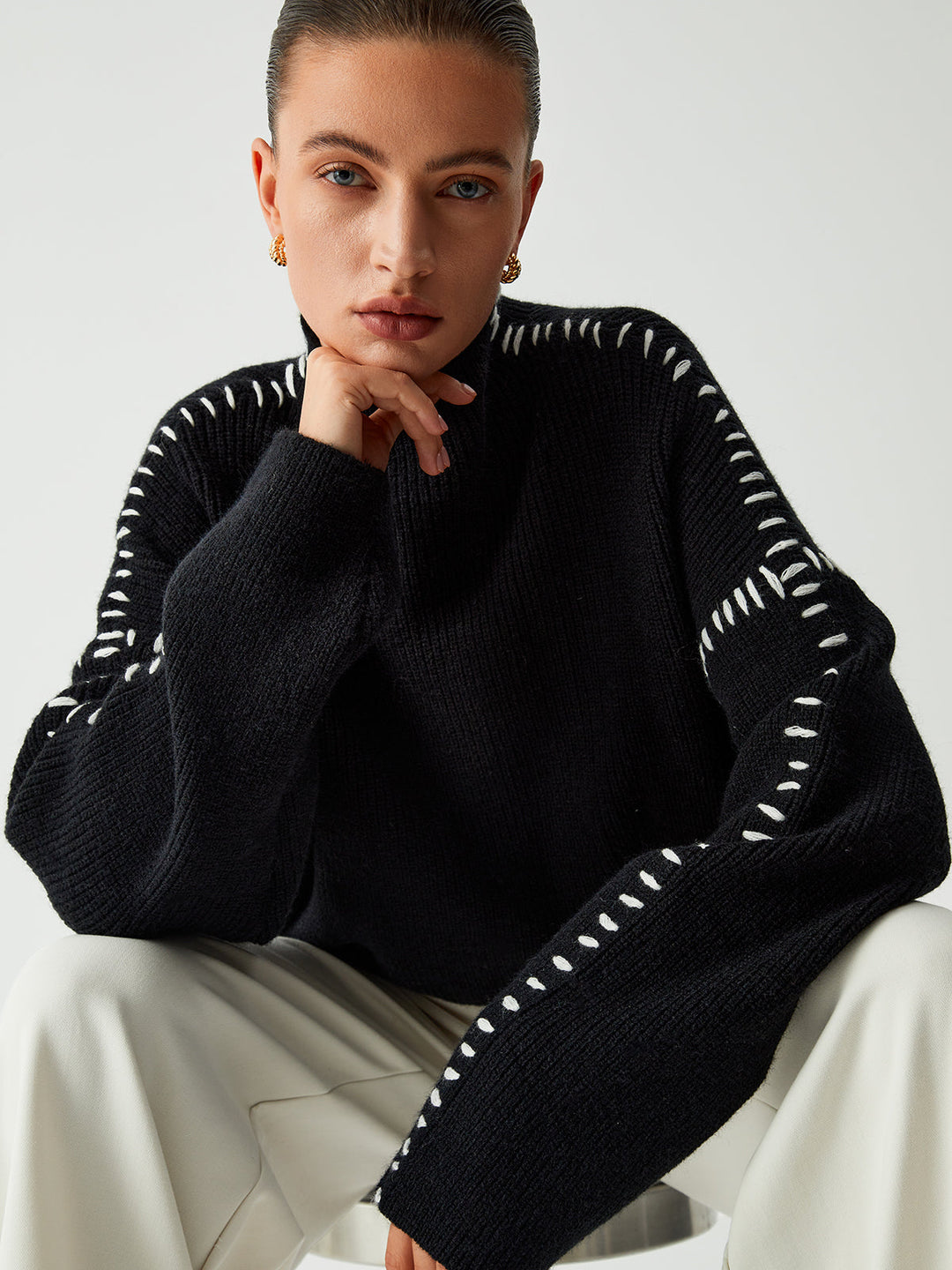 Sadie - Chic Stitch-Detail Sweater