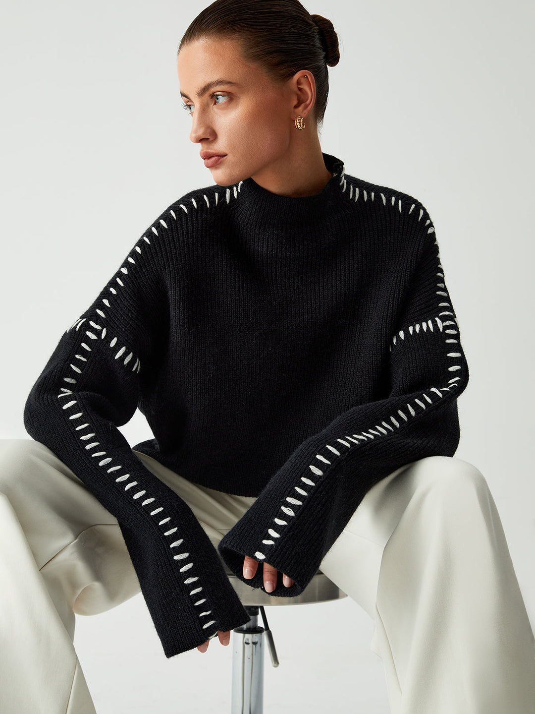 Sadie - Chic Stitch-Detail Sweater