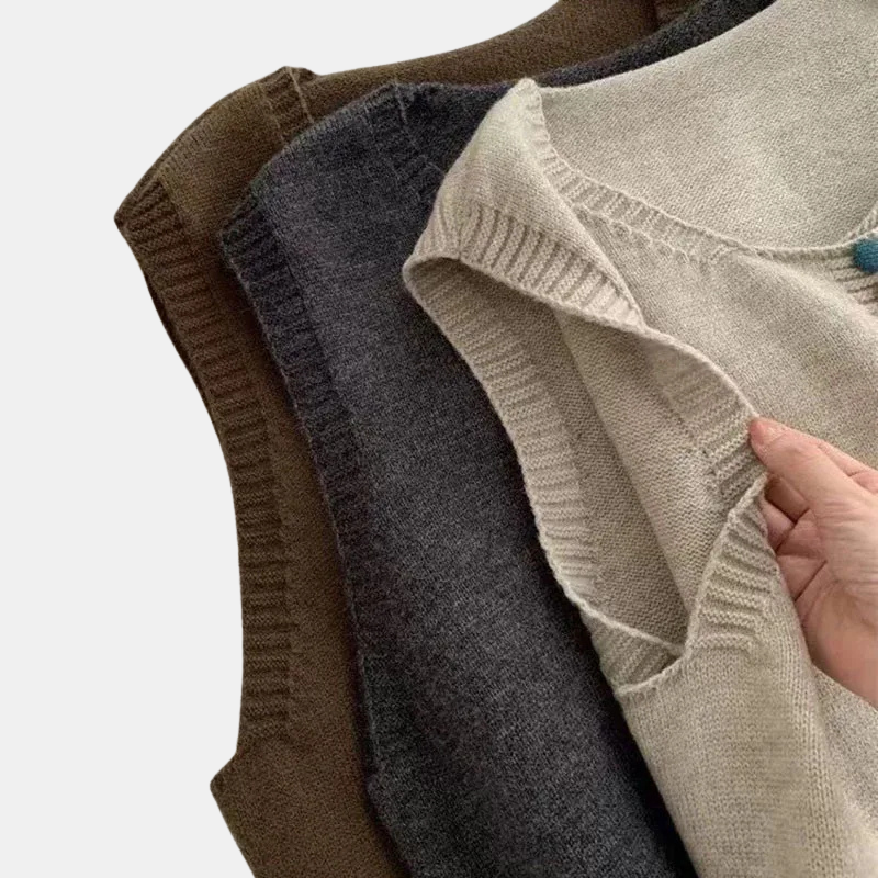 Zaria | Color-Button Knit Vest