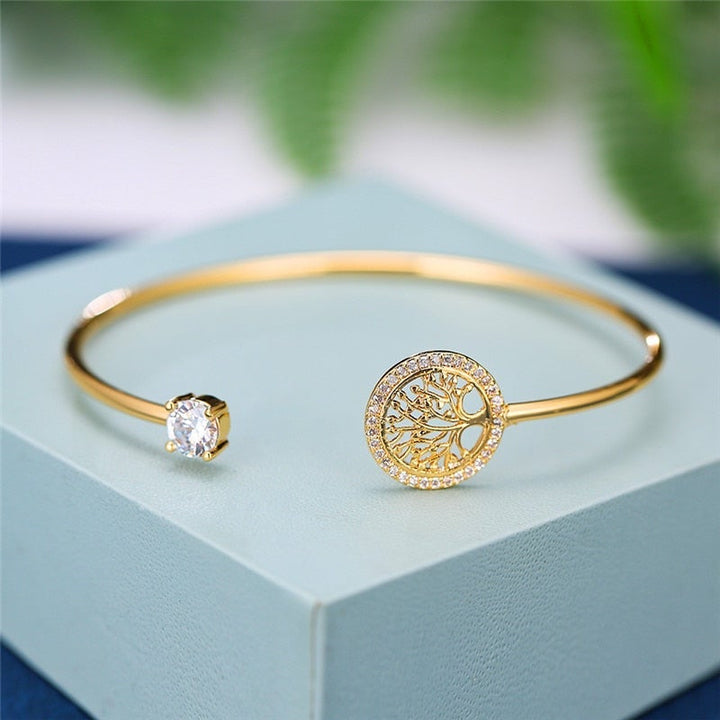 Emberly™ - Fashion Charm Bracelet