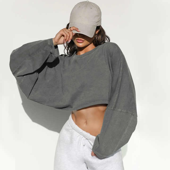 Xana - Chic Cropped Sweatshirt