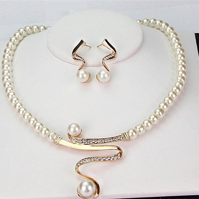 Luciya™ - Elegant Twist Pearl Necklace