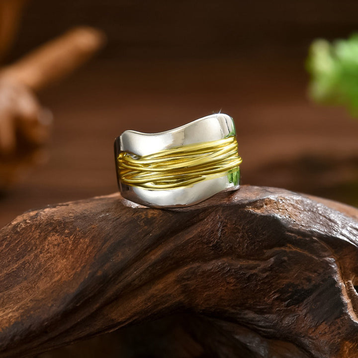 Eyea™ - Wire Statement Ring