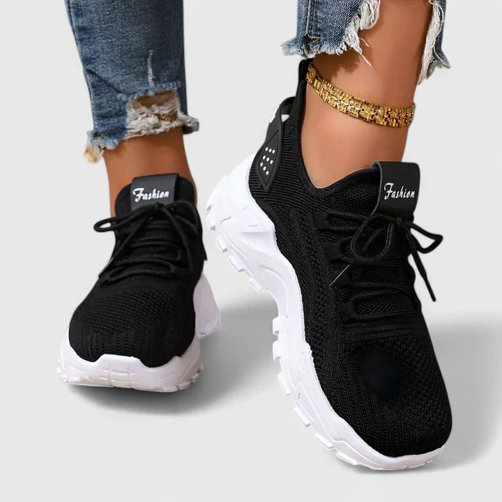 Black / 12