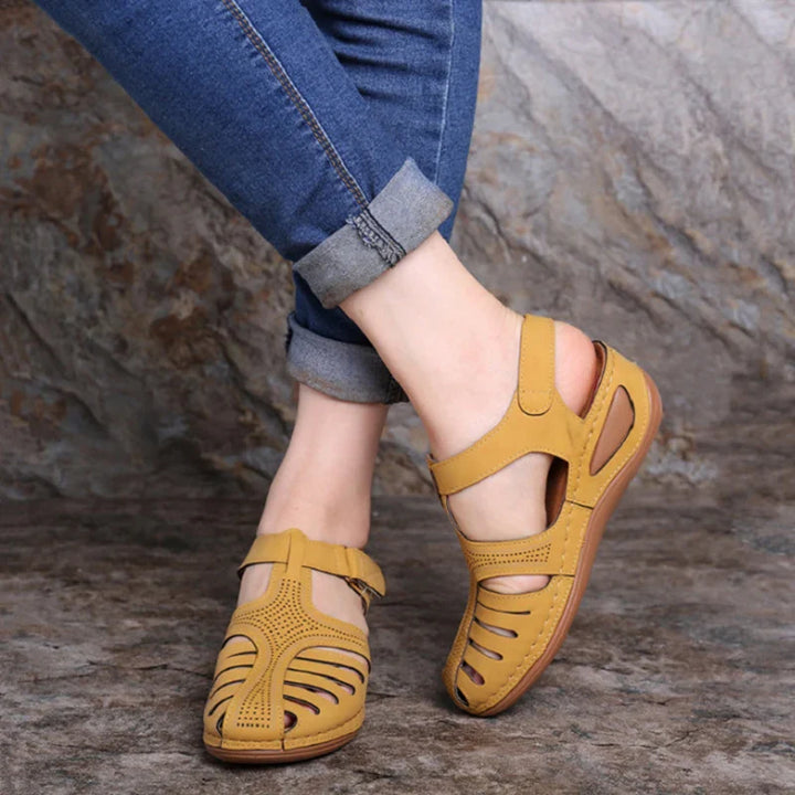 ELVIRA | CLOSED ORTHOPEDIC SANDALS