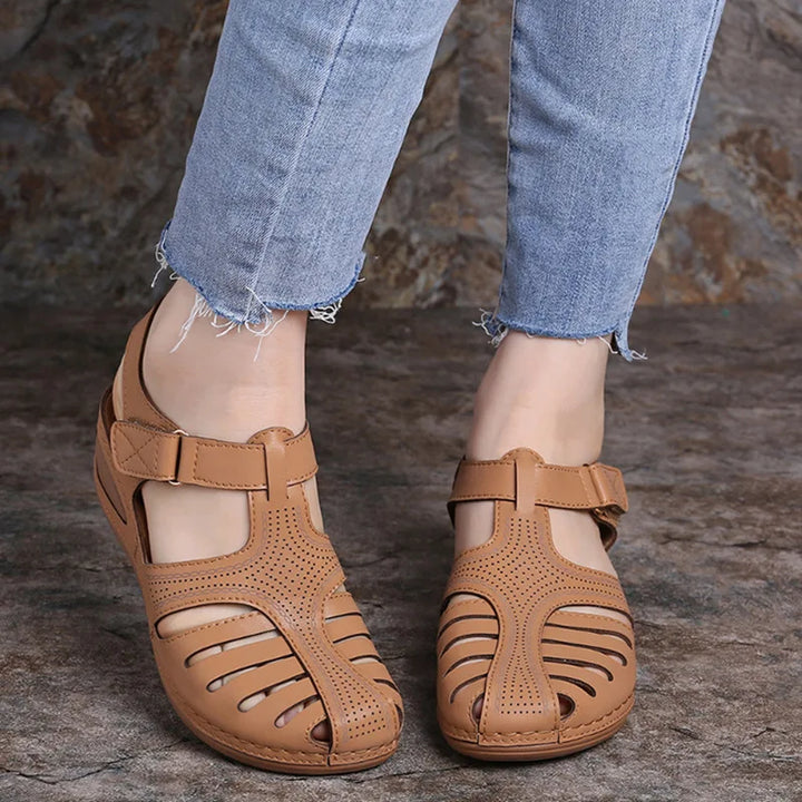 ELVIRA | CLOSED ORTHOPEDIC SANDALS