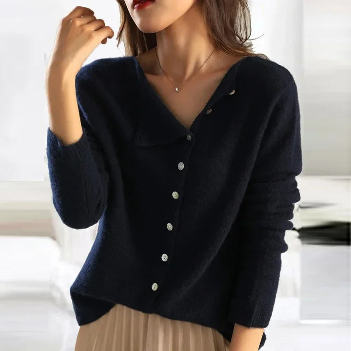 ELOISE |  COMFORTABLE BUTTONED SWEATER