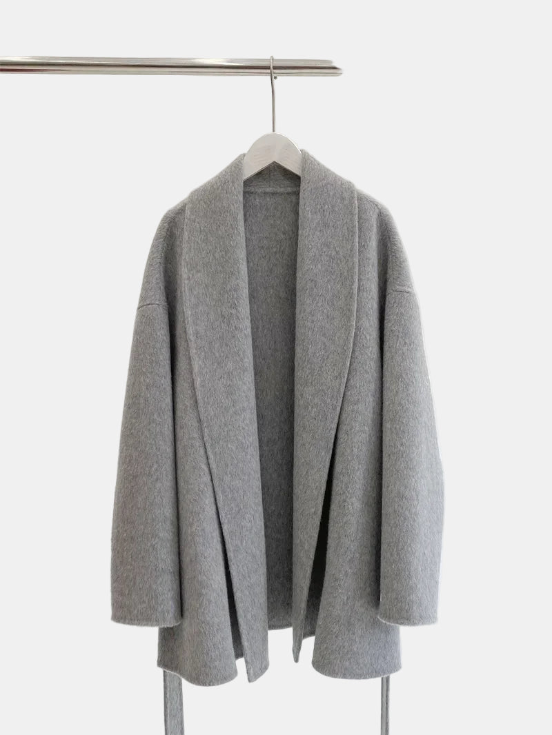 Gray / M