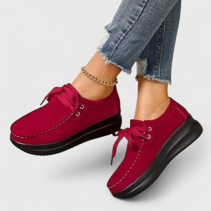 Red / 11