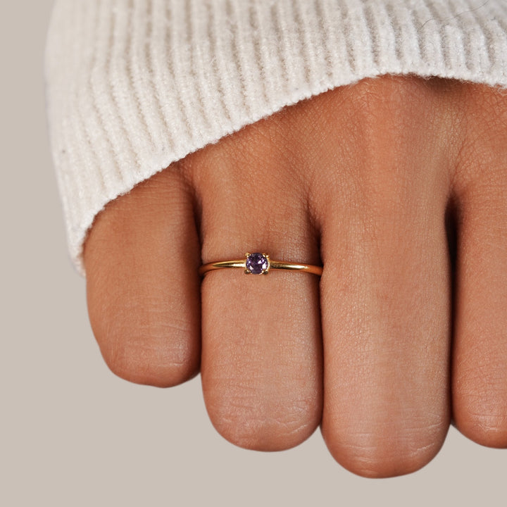 LUNA | ELEGANT BIRTHSTONE RINGS