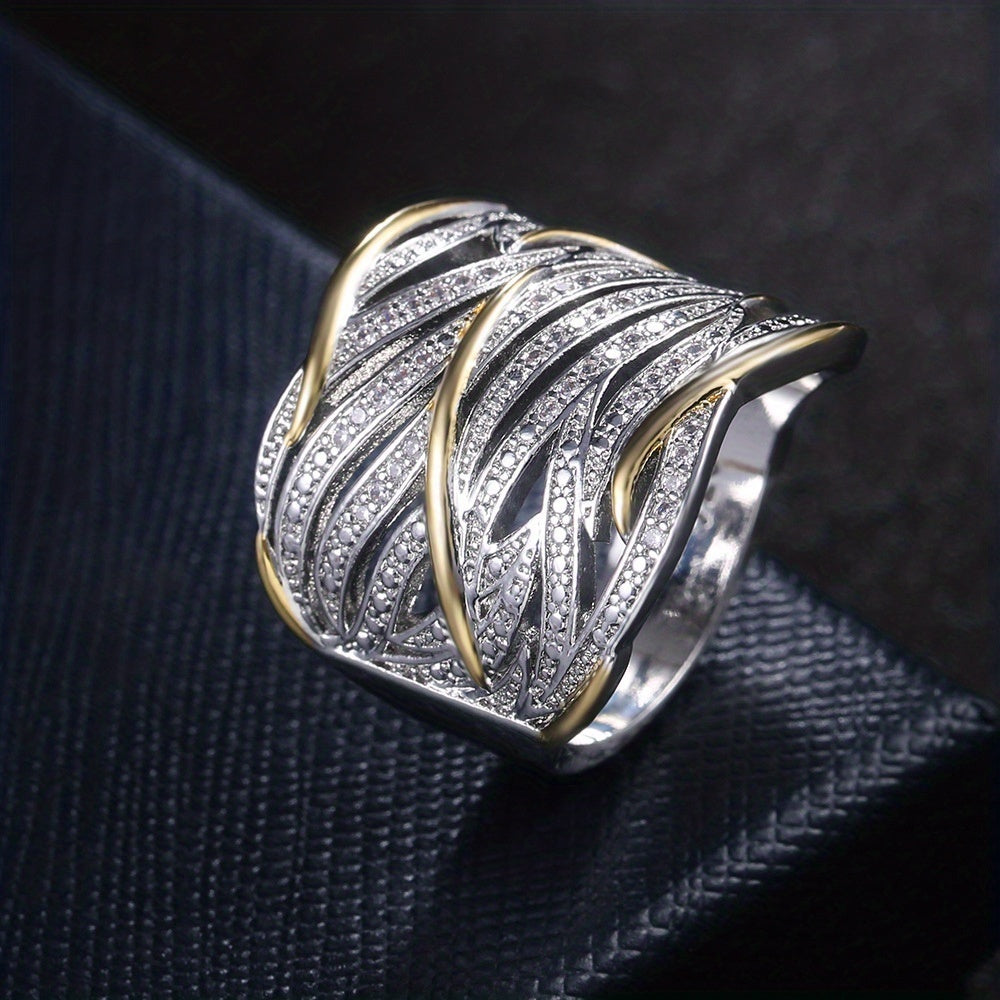 MISTY | STYLISH TWISTED RING