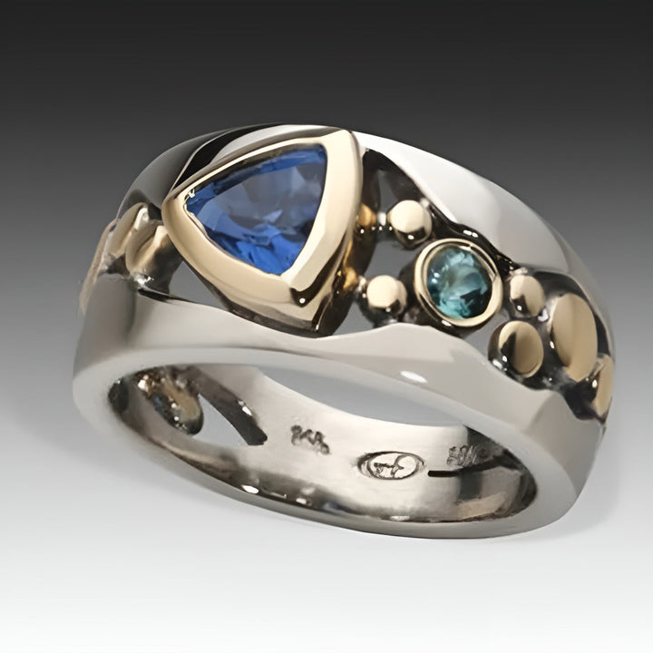 KALEA | ELEGANT BLUE CRYSTAL RING