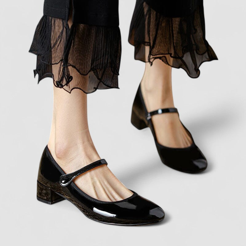 Black / 12